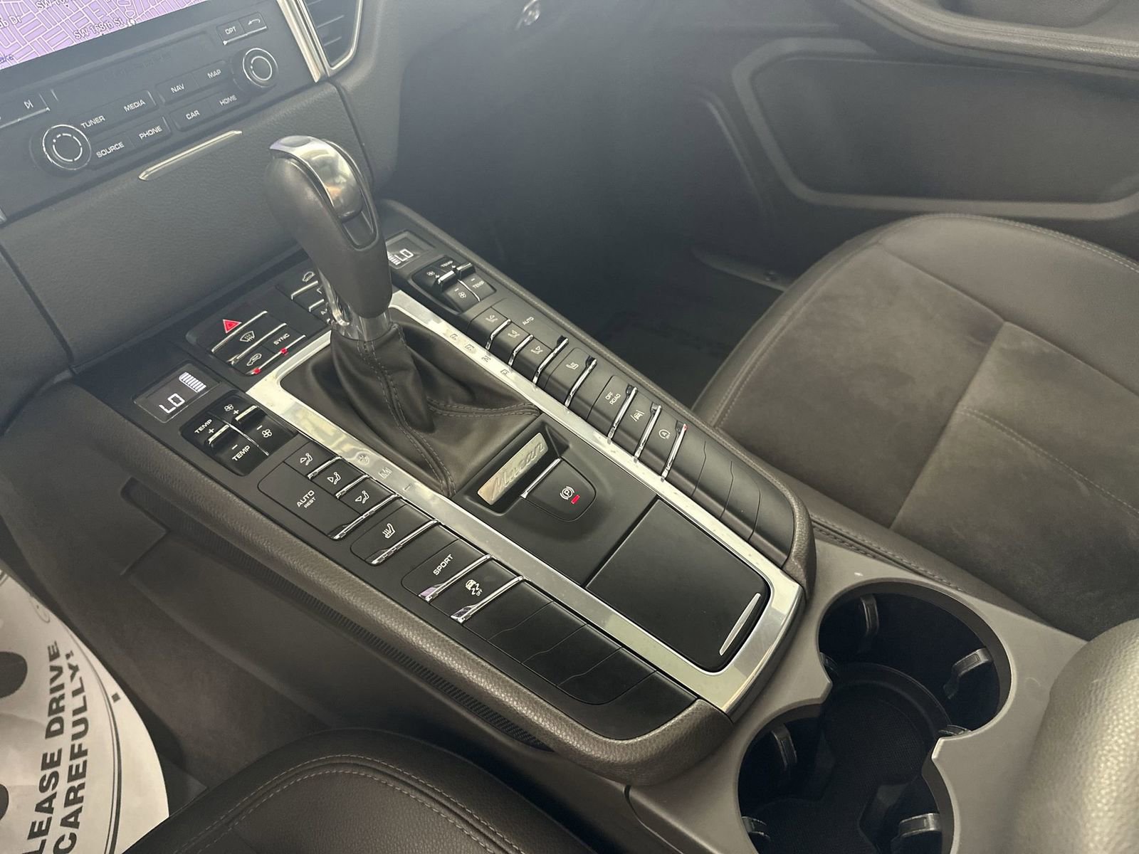 Used 2017 Porsche Macan S image 25