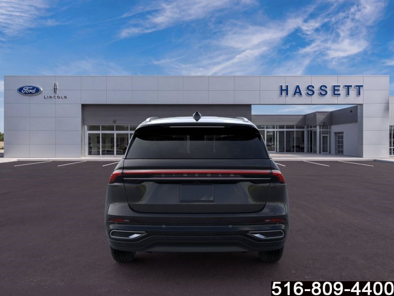Used 2025 Lincoln Nautilus Reserve AWD/4WD image 6