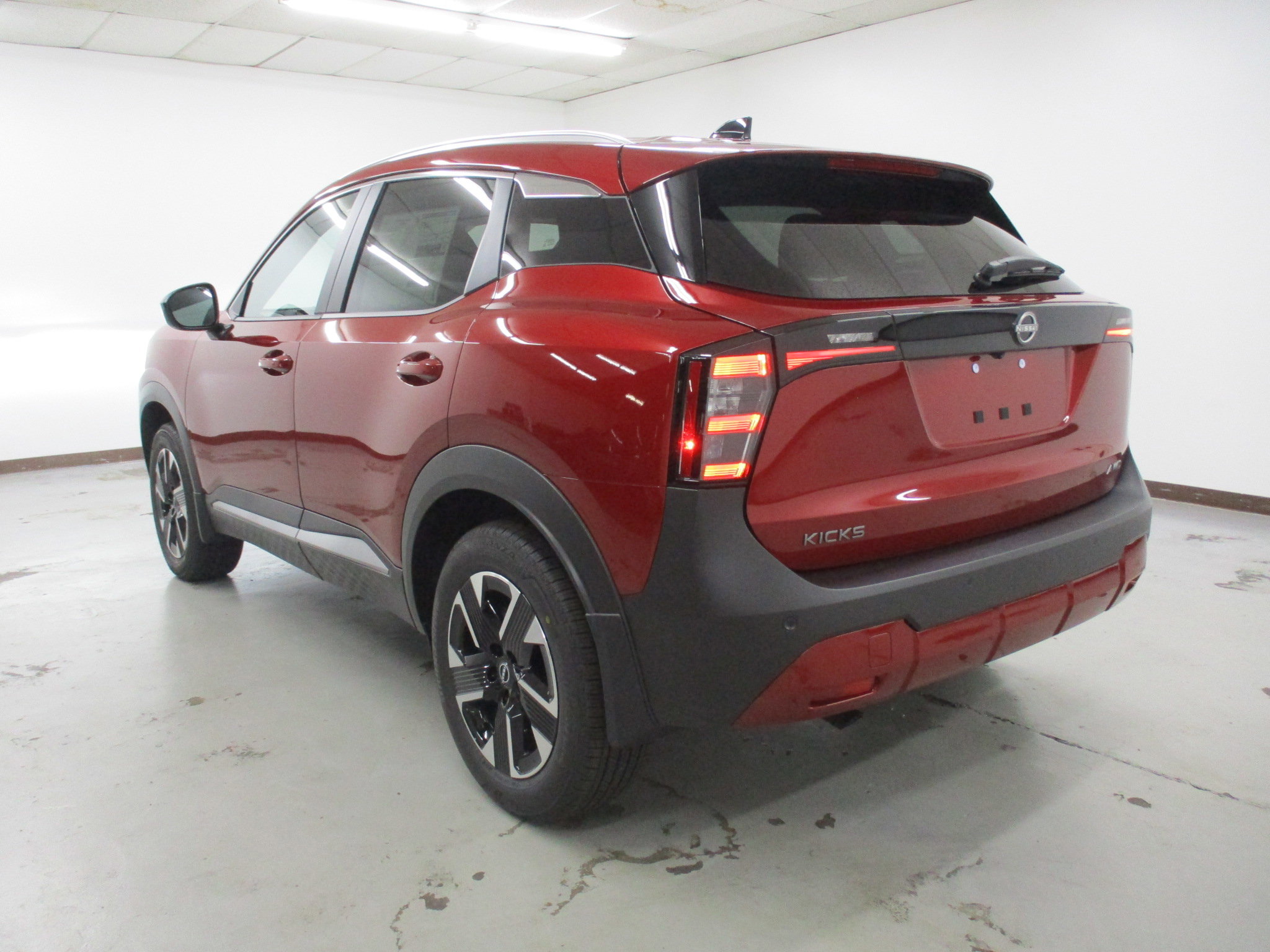 New 2026 Nissan Kicks SV image 3