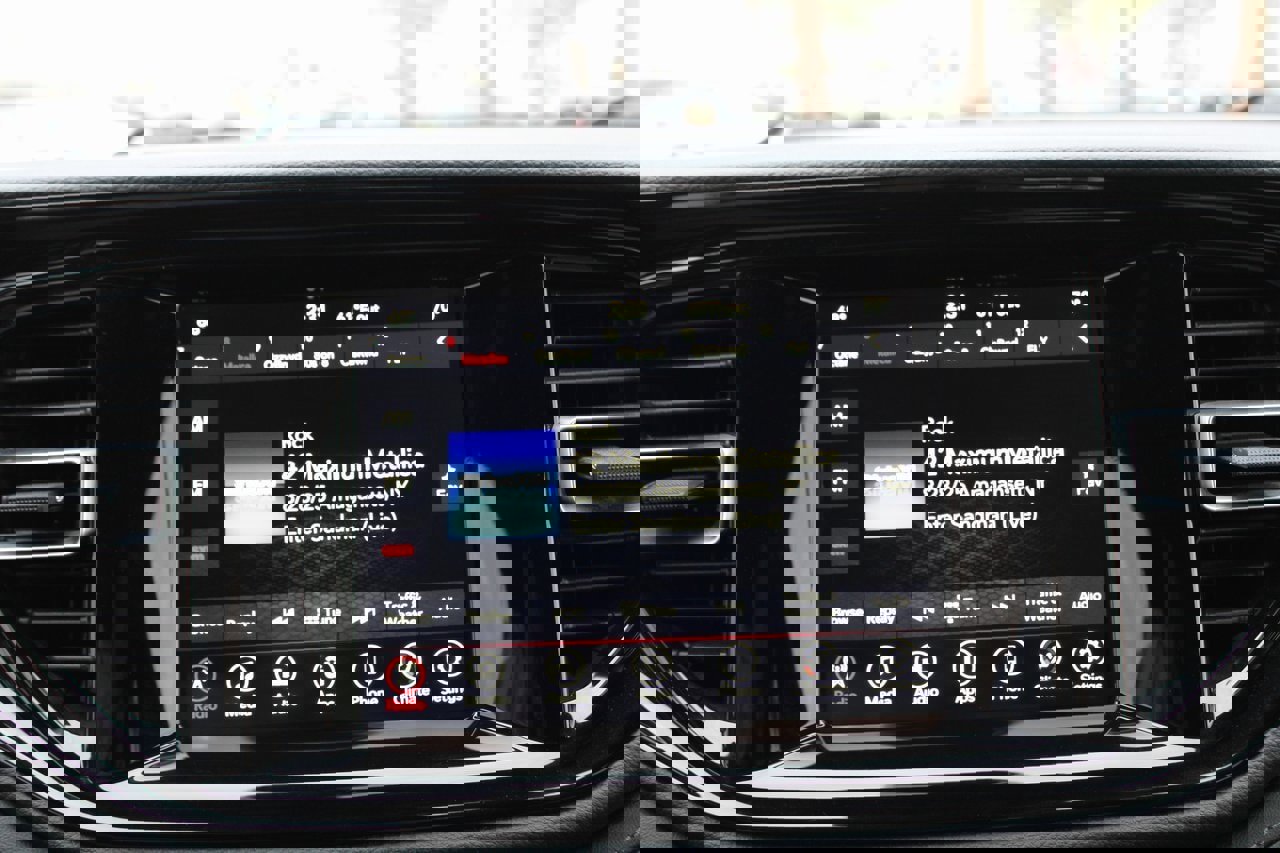 Used 2022 Dodge Durango SXT w/ Blacktop Package image 17