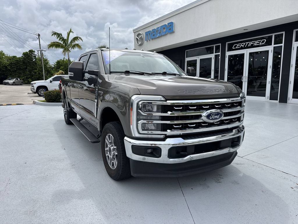 Used 2023 Ford F250 Lariat w/ Lariat Ultimate Package AWD/4WD image 7