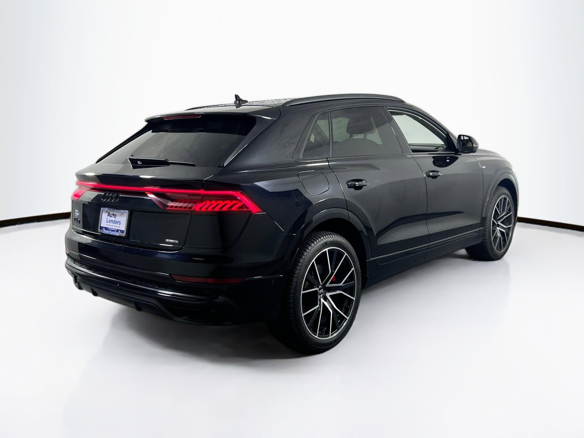Used 2019 Audi Q8 Premium Plus AWD/4WD image 5