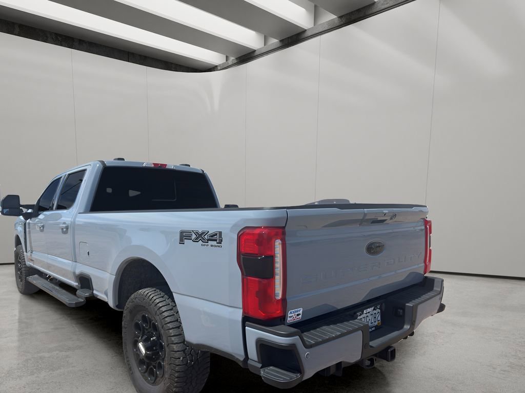 Used 2024 Ford F350 Lariat w/ Black Appearance Package AWD/4WD image 3