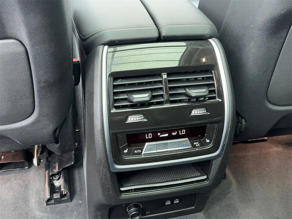Used 2024 BMW X7 xDrive40i image 42