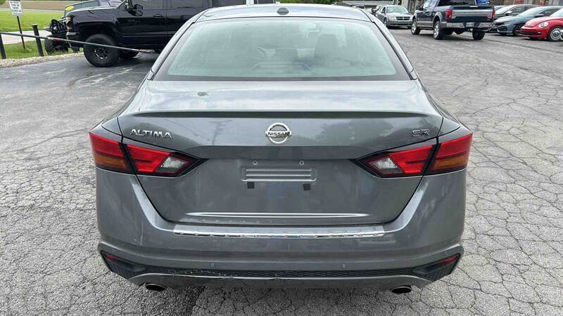 Used 2022 Nissan Altima 2.5 SR FWD image 7