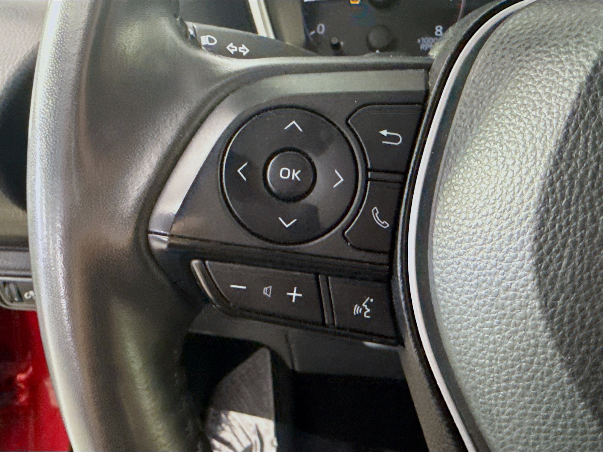 Used 2023 Toyota Corolla SE w/ SE Premium Package FWD image 14