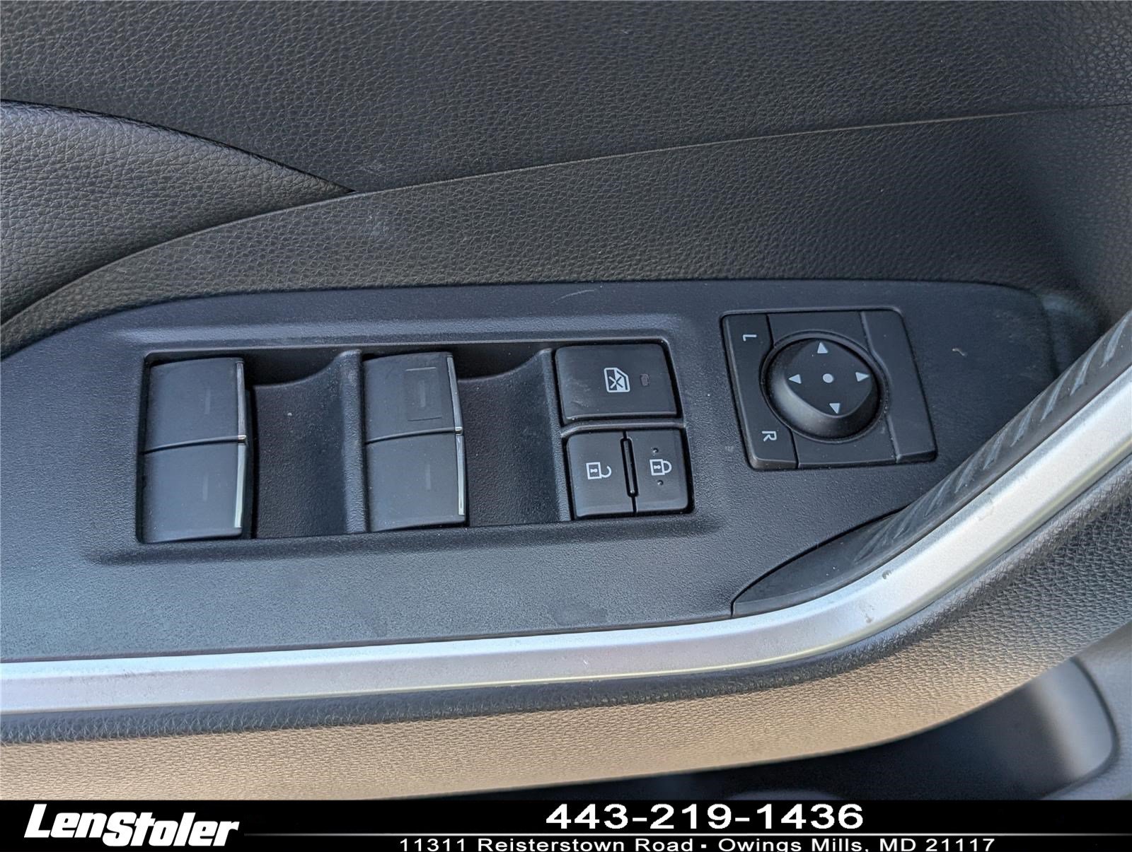 Used 2023 Toyota RAV4 XLE Premium AWD/4WD image 20