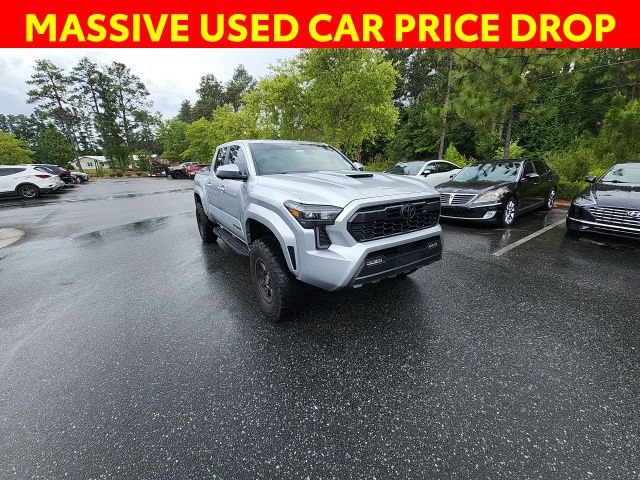 Used 2024 Toyota Tacoma TRD Sport w/ TRD Sport Premium Package AWD/4WD image 3