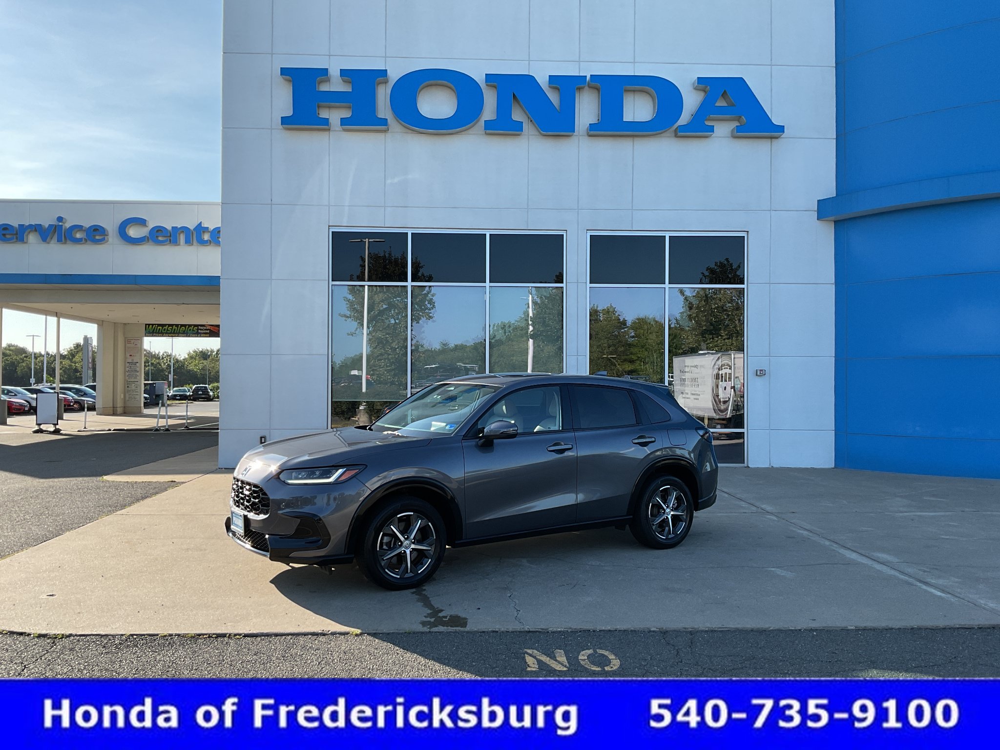 Certified 2024 Honda HR-V EX-L image 1