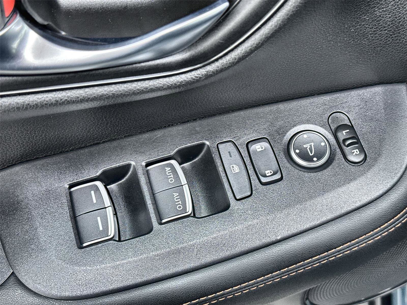 Certified 2025 Honda HR-V Sport image 12