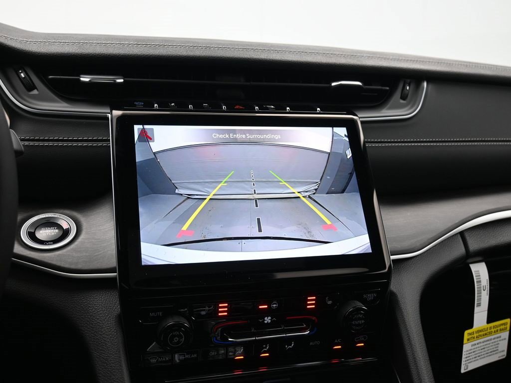 New 2024 Jeep Grand Cherokee Limited 4xe image 32