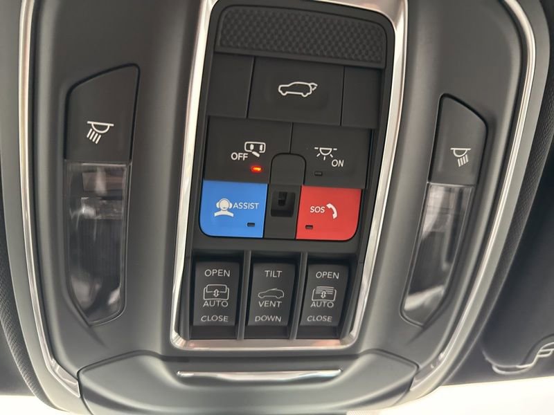 New 2026 Jeep Cherokee Limited image 35