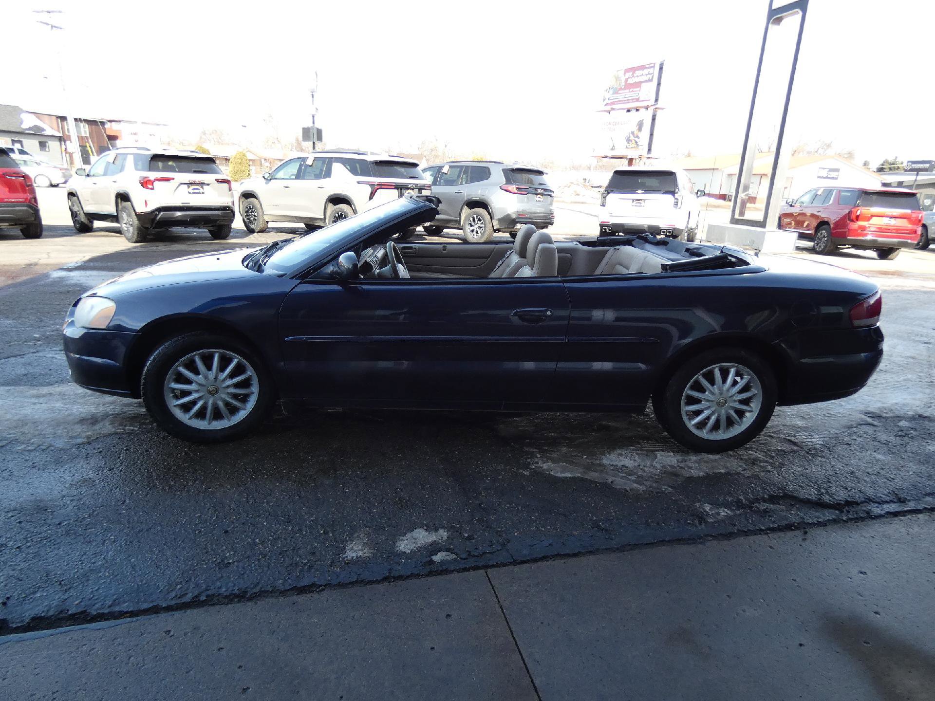 Used 2004 Chrysler Sebring LXi w/ Electronics Convenience Group image 10