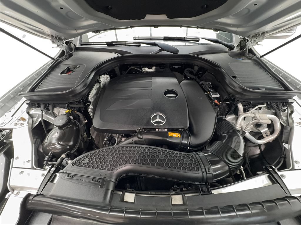 Used 2020 Mercedes-Benz GLC 300 4MATIC image 18
