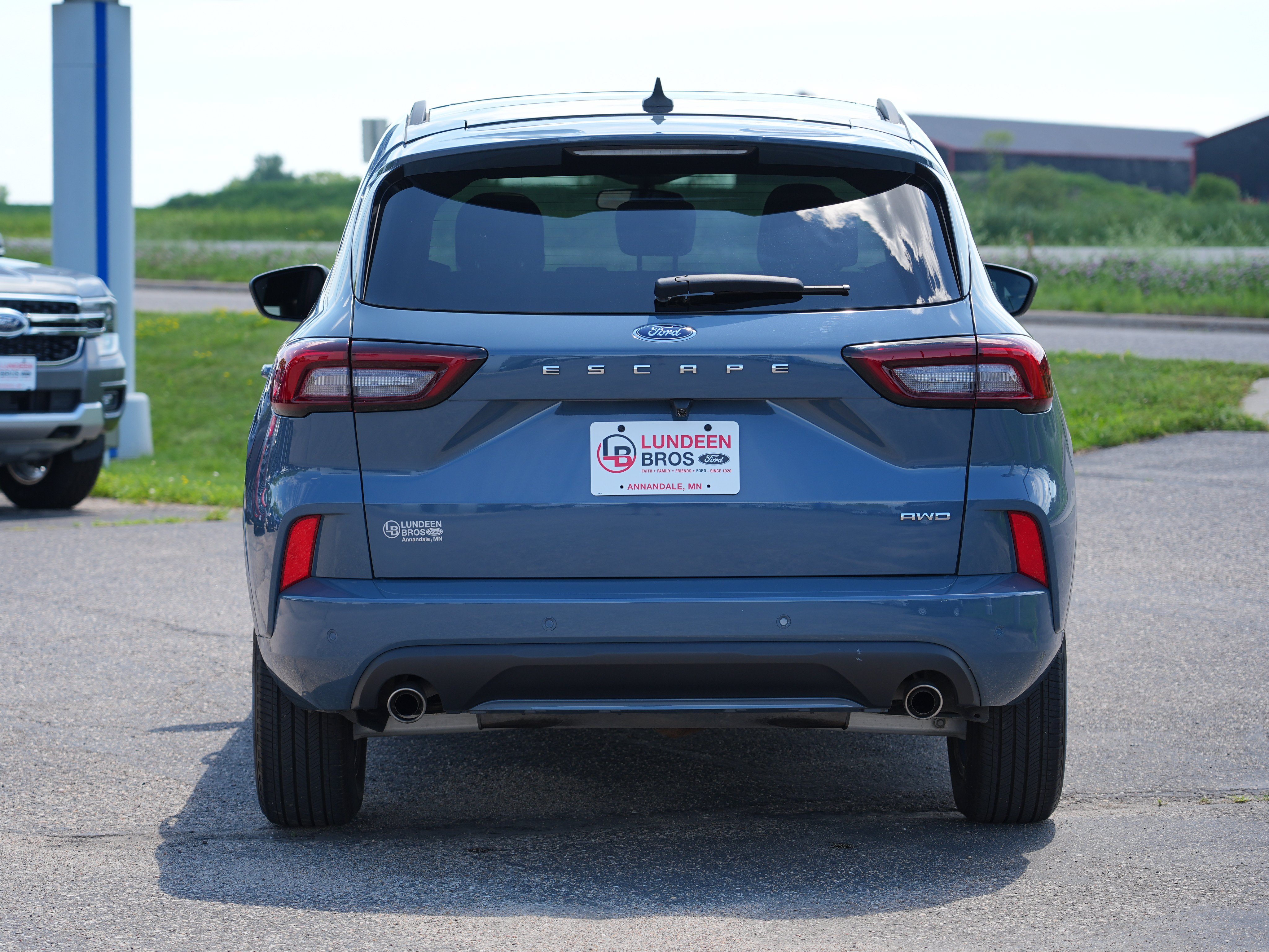 Used 2023 Ford Escape ST-Line w/ Tech Pack #1 AWD/4WD image 4