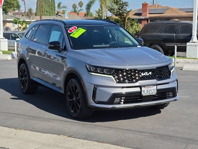 Used 2023 Kia Sorento SX AWD/4WD image 3