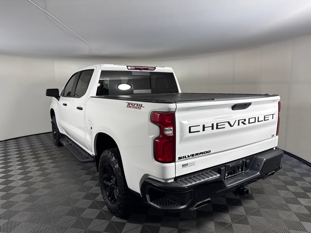Used 2021 Chevrolet Silverado 1500 LT Trail Boss w/ Convenience Package II AWD/4WD image 3