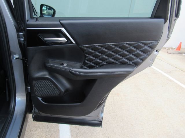 Used 2022 Mitsubishi Outlander SEL image 23