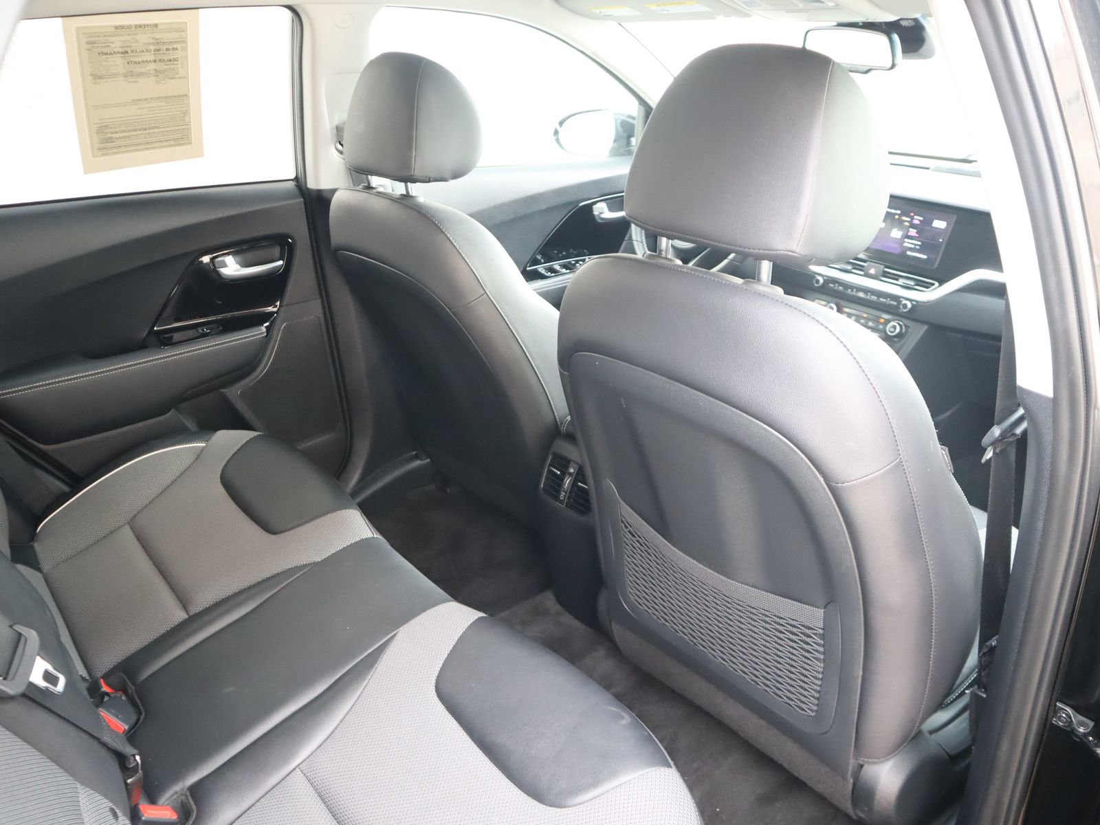 Used 2022 Kia Niro EX image 44