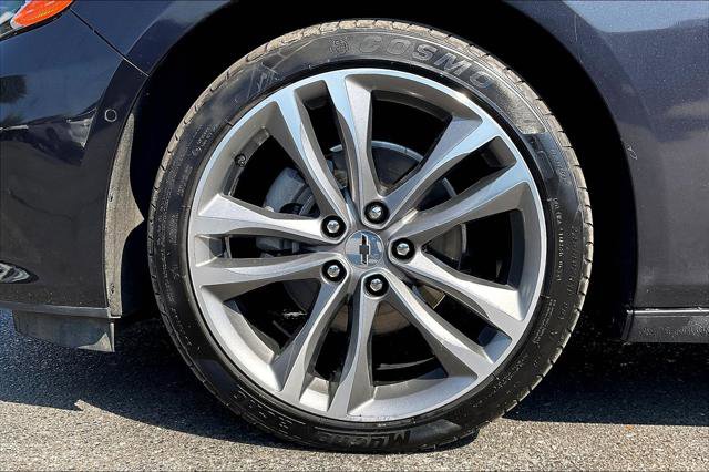 Used 2022 Chevrolet Malibu Premier image 30