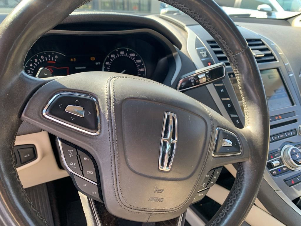 Used 2017 Lincoln MKZ Select w/ Select Plus Package AWD/4WD image 10