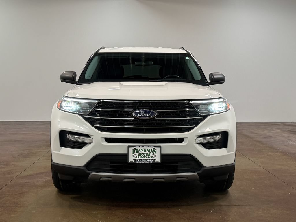 Used 2022 Ford Explorer XLT w/ Equipment Group 202A AWD/4WD image 29