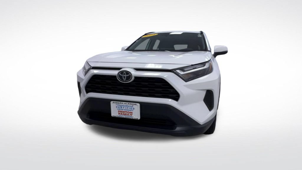 Used 2024 Toyota RAV4 XLE w/ Convenience Package AWD/4WD image 3