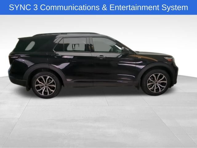 Used 2022 Ford Explorer ST-Line w/ Class IV Trailer Tow Package image 7