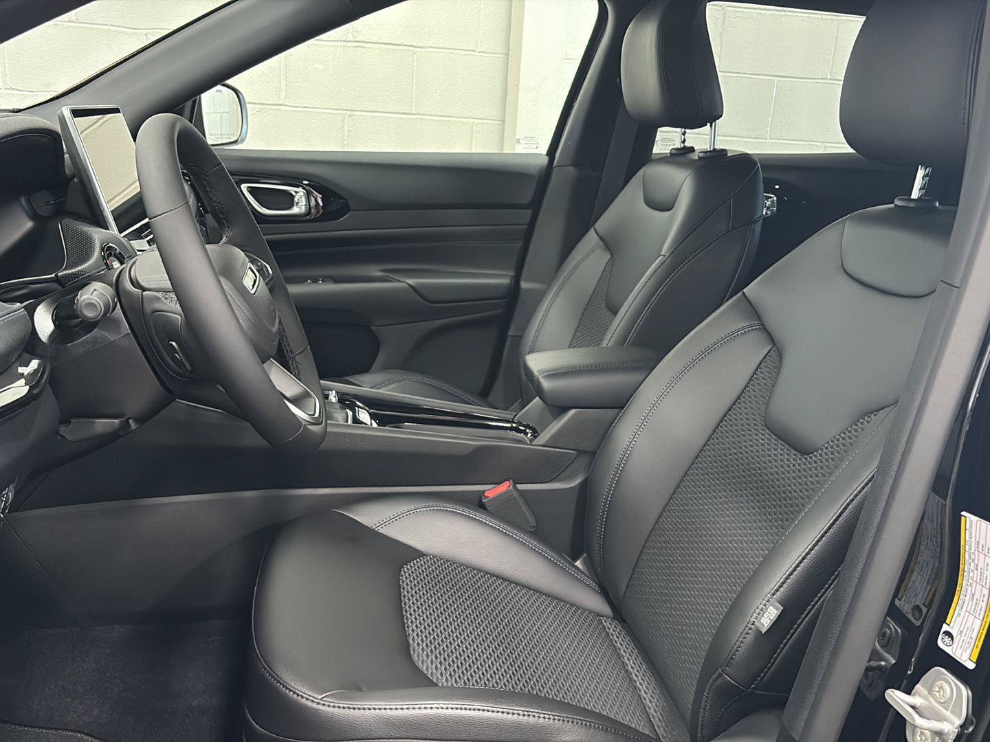 New 2026 Jeep Compass Latitude AWD/4WD image 6