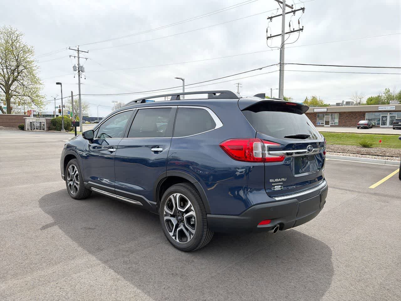 Certified 2024 Subaru Ascent Touring AWD/4WD image 11