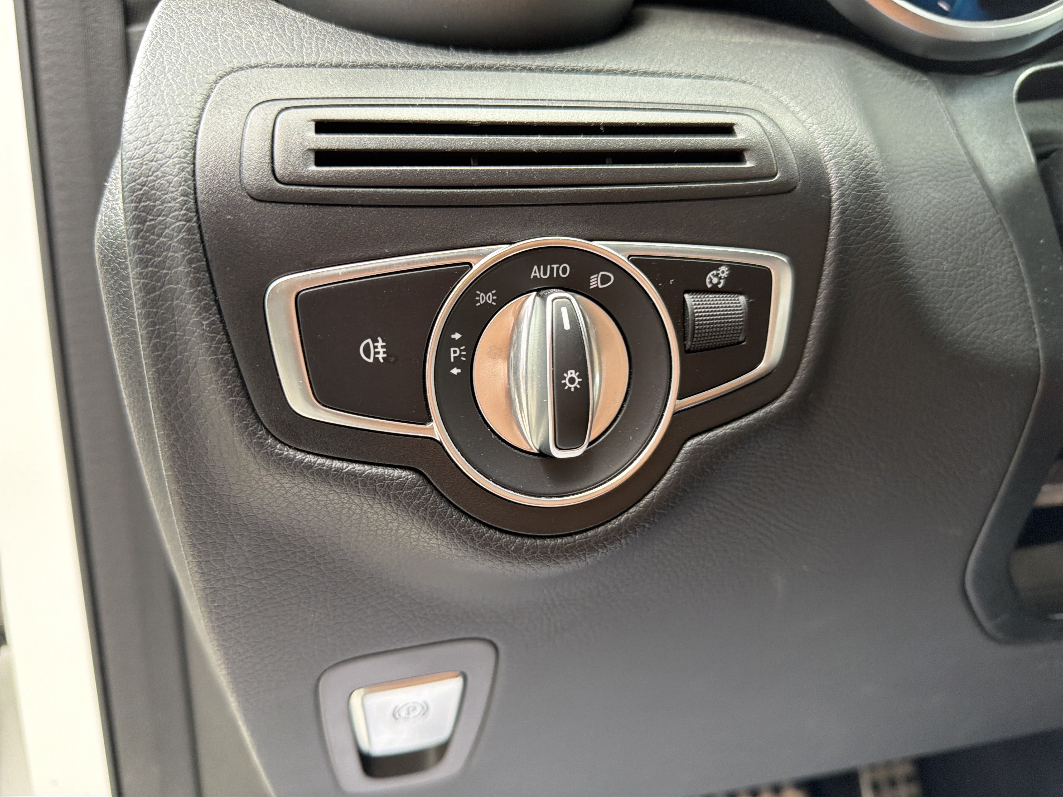 Certified 2020 Mercedes-Benz GLC 300 image 14