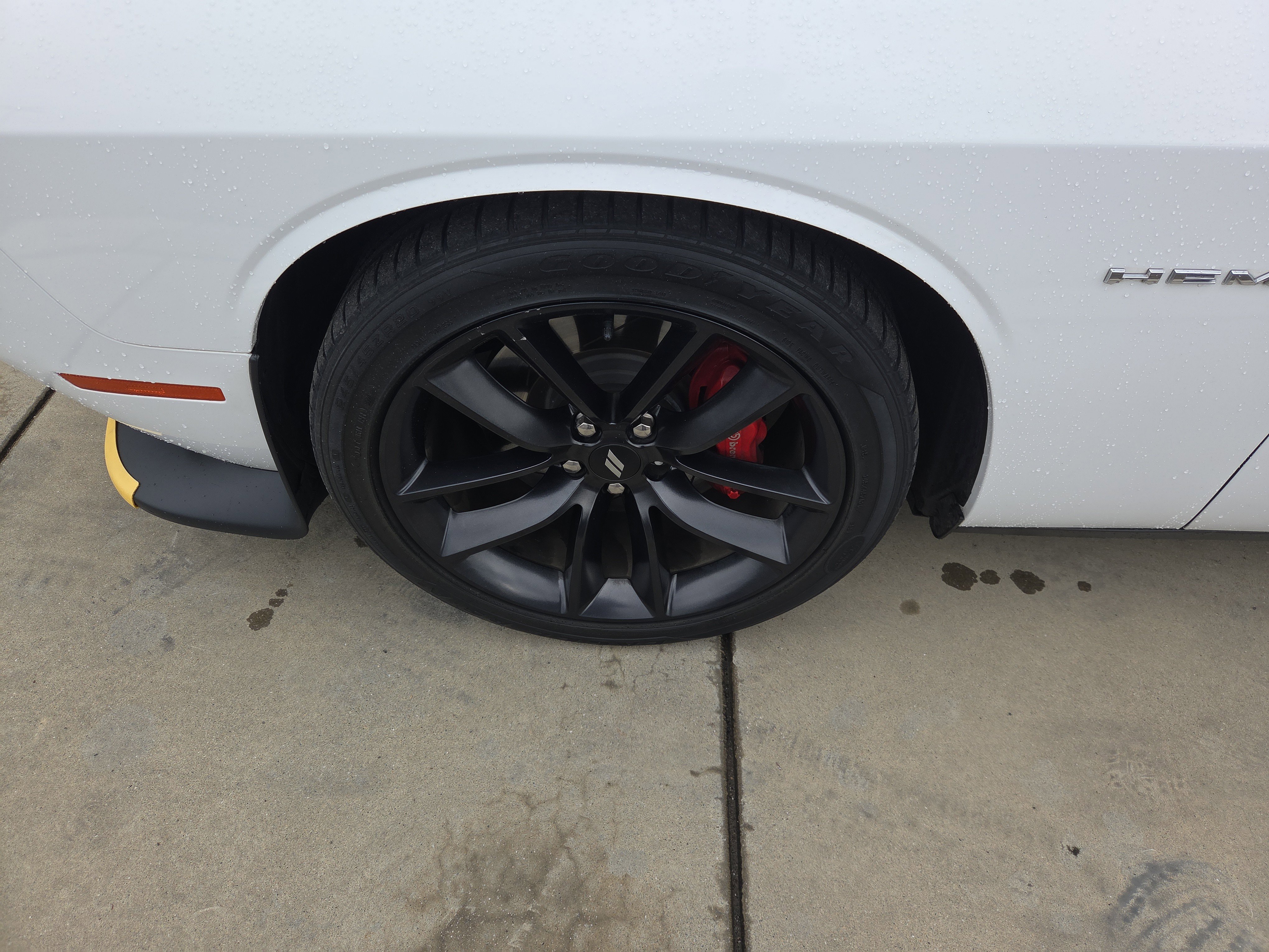 Used 2020 Dodge Challenger R/T w/ Performance Handling Group image 9