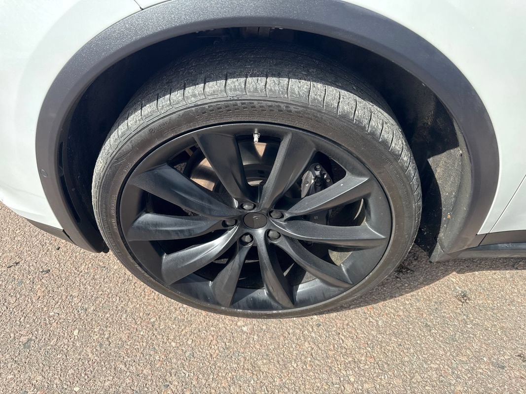Used 2020 Tesla Model X Long Range AWD/4WD image 17