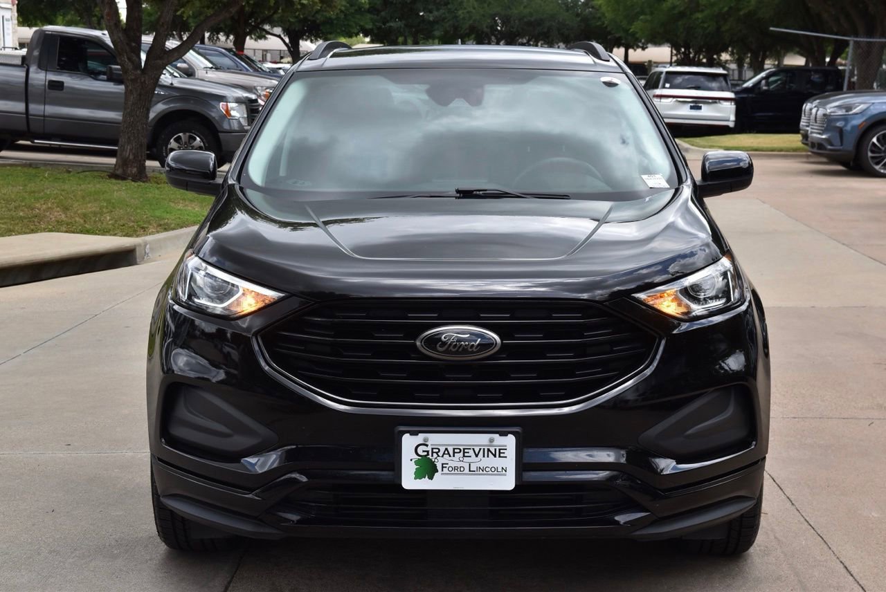 Used 2022 Ford Edge SE w/ Black Appearance Package AWD/4WD image 3