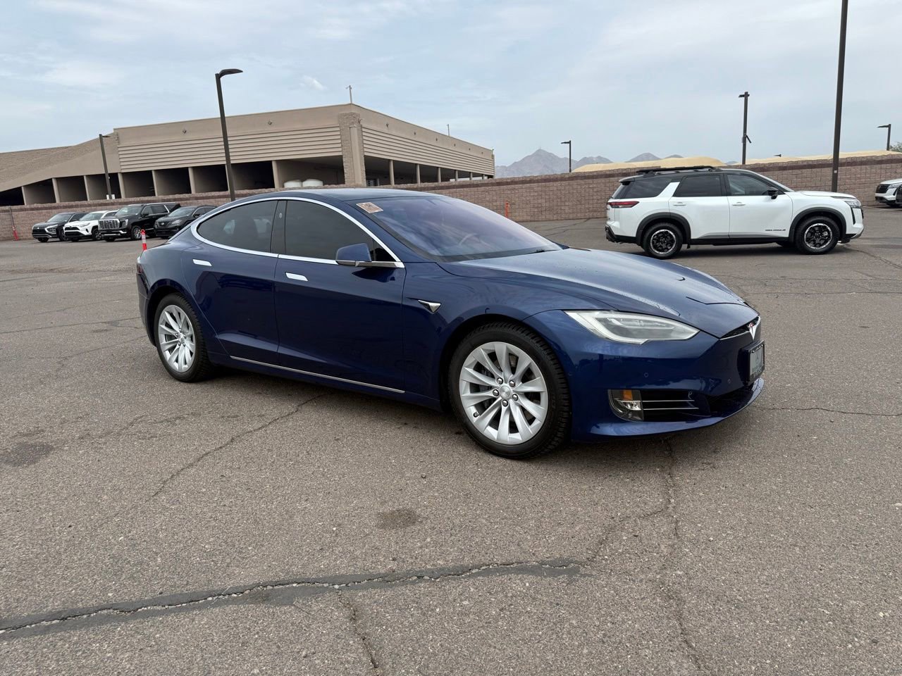 Used 2018 Tesla Model S 75D AWD/4WD image 2