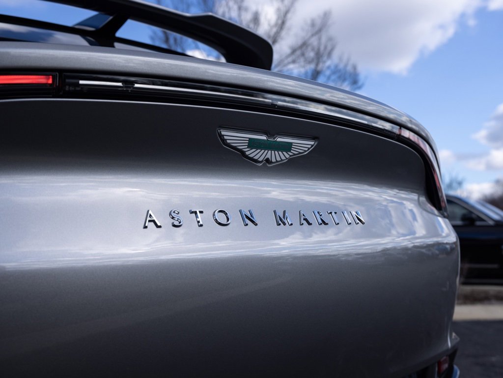 New 2025 Aston Martin DBX 707 image 39