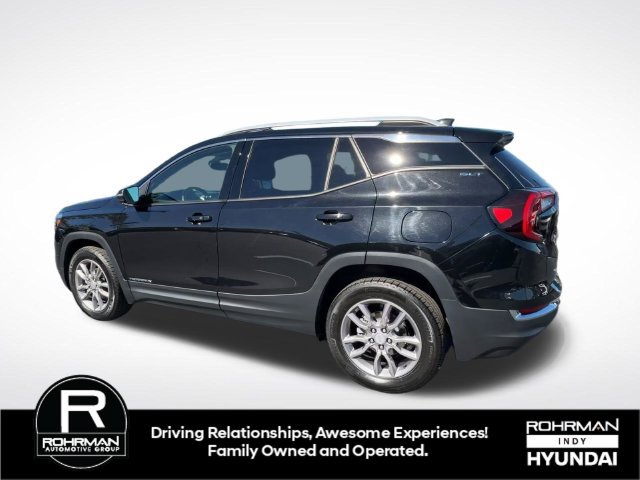 Used 2024 GMC Terrain SLT AWD/4WD image 6