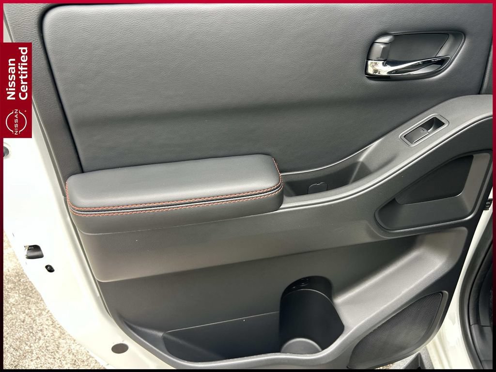 Certified 2025 Nissan Frontier PRO-4X AWD/4WD image 22
