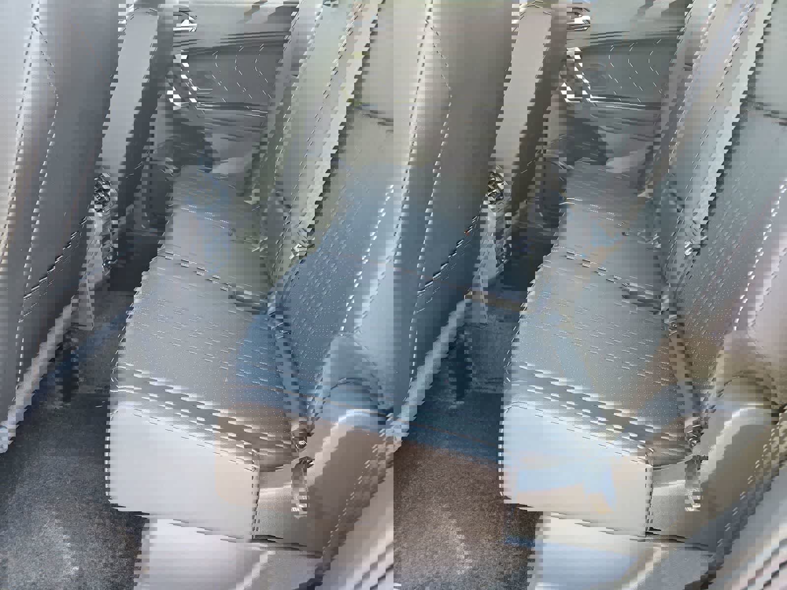 Used 2024 Volkswagen Tiguan SE R-Line image 20