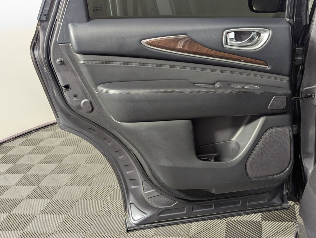 Used 2015 INFINITI QX60 AWD w/ Deluxe Touring Package image 55
