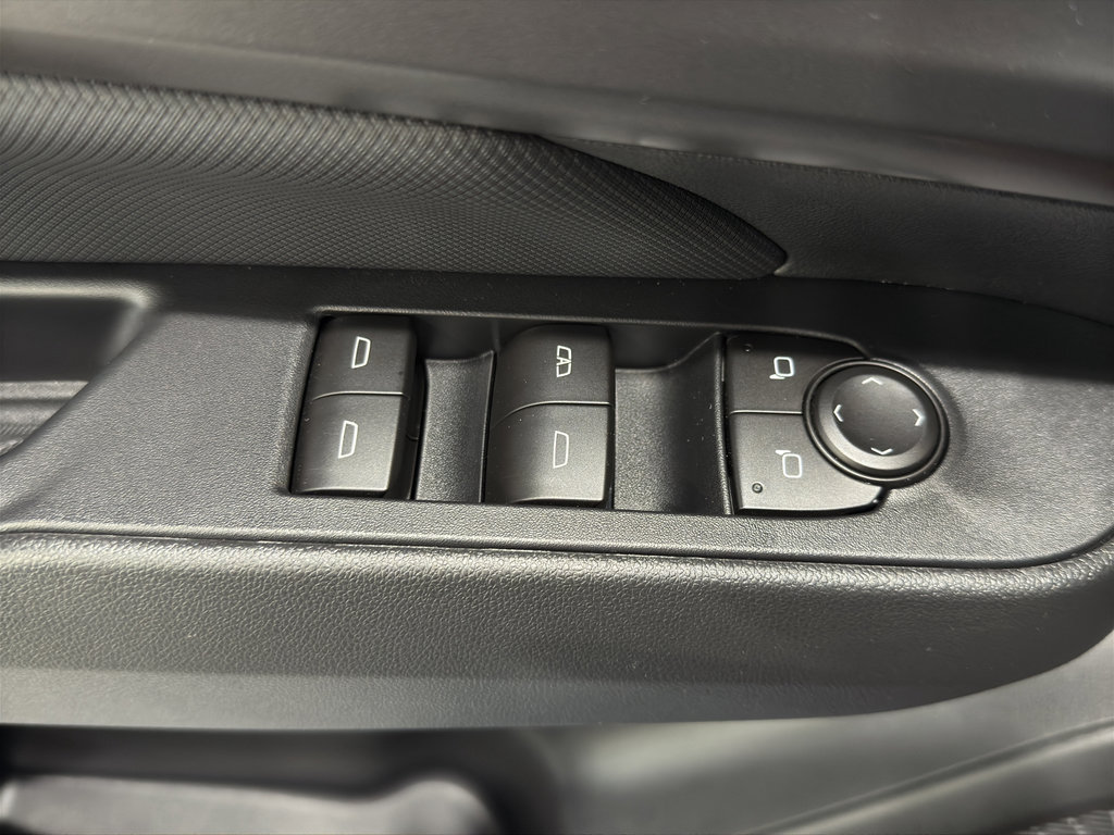 New 2026 Chevrolet Equinox EV RS image 24