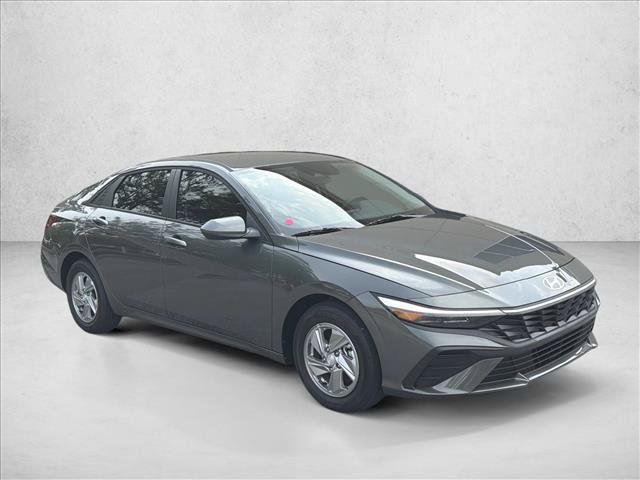 New 2026 Hyundai Elantra SE FWD image 5