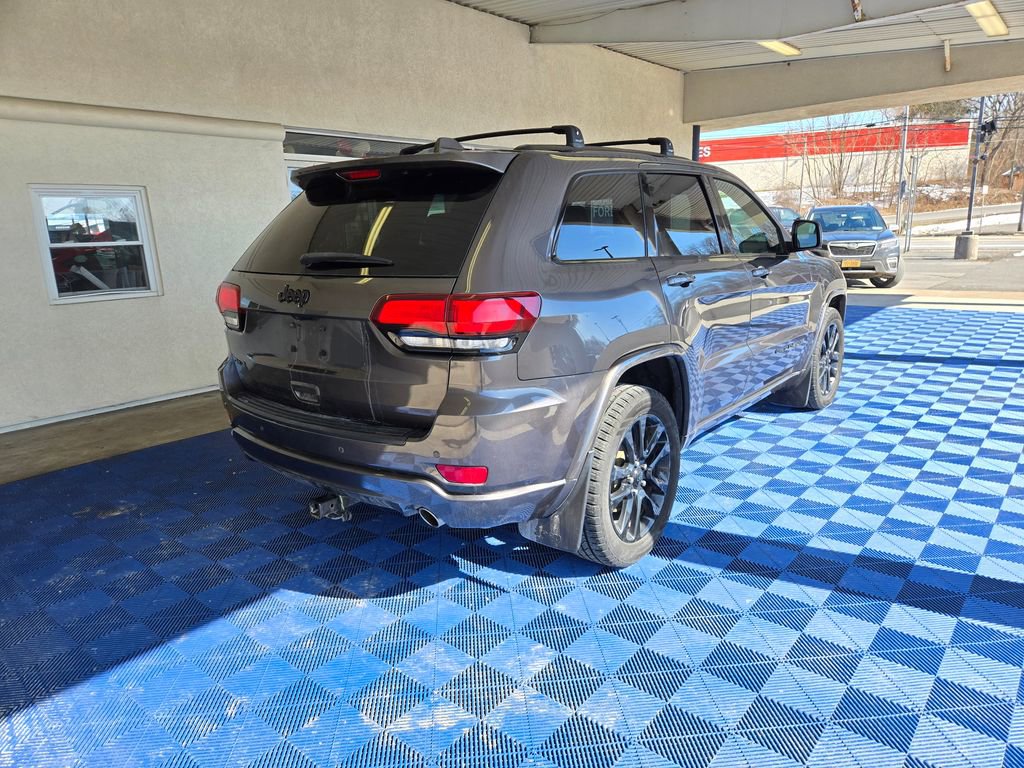 Used 2020 Jeep Grand Cherokee Altitude image 7