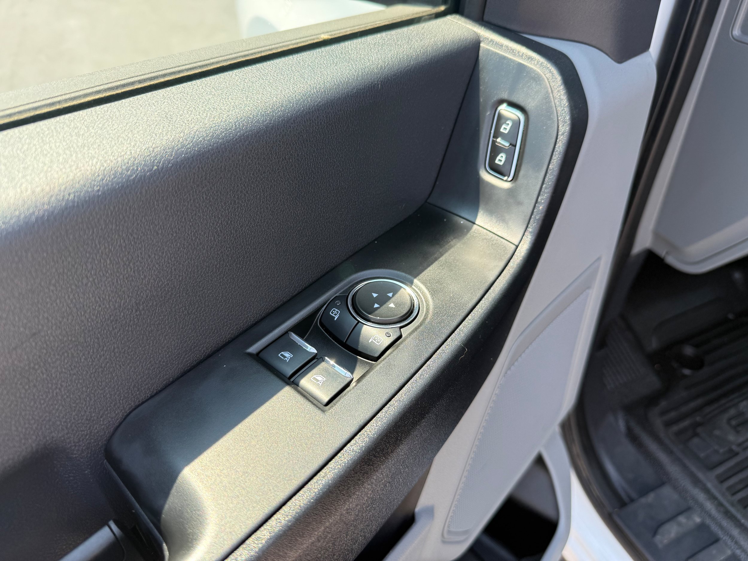 Used 2025 Ford F250 XL w/ XL Chrome Package AWD/4WD image 16