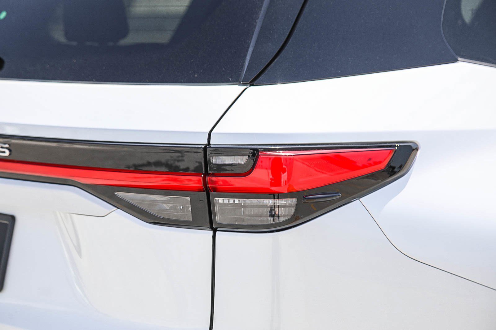 New 2026 Lexus TX 500h AWD image 9