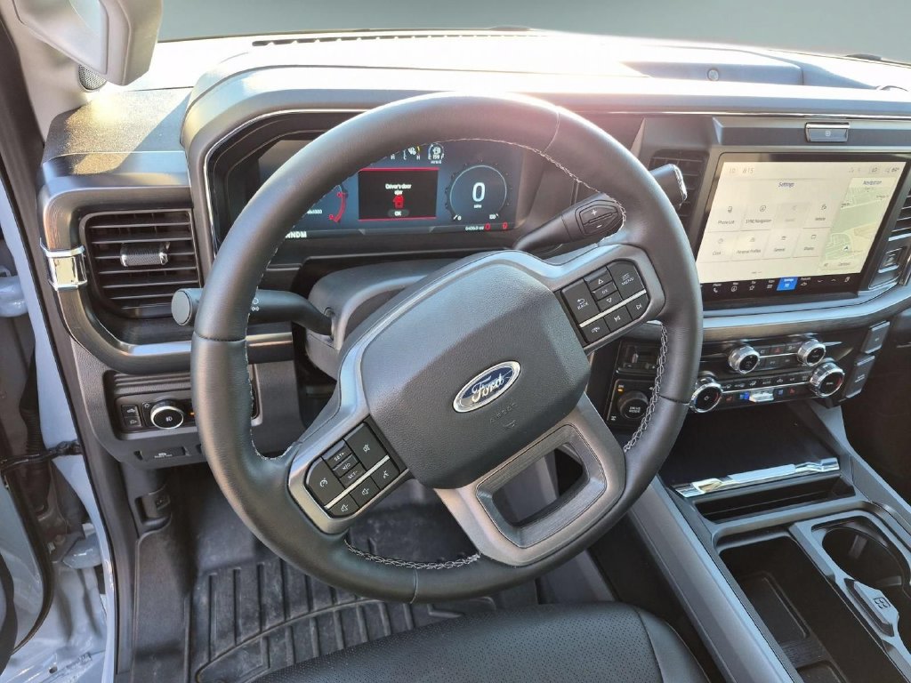 Used 2026 Ford F250 Lariat w/ Black Appearance Package AWD/4WD image 9