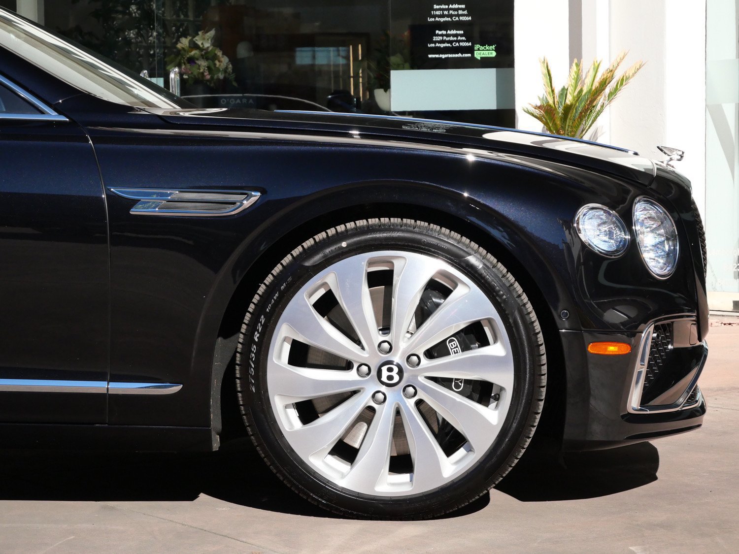 New 2026 Bentley Flying Spur V8 AWD/4WD image 6