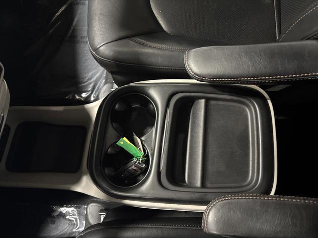 Used 2020 Chrysler Pacifica Touring-L image 17