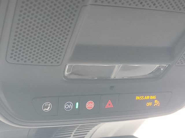Used 2024 Chevrolet Blazer EV LT AWD/4WD image 32