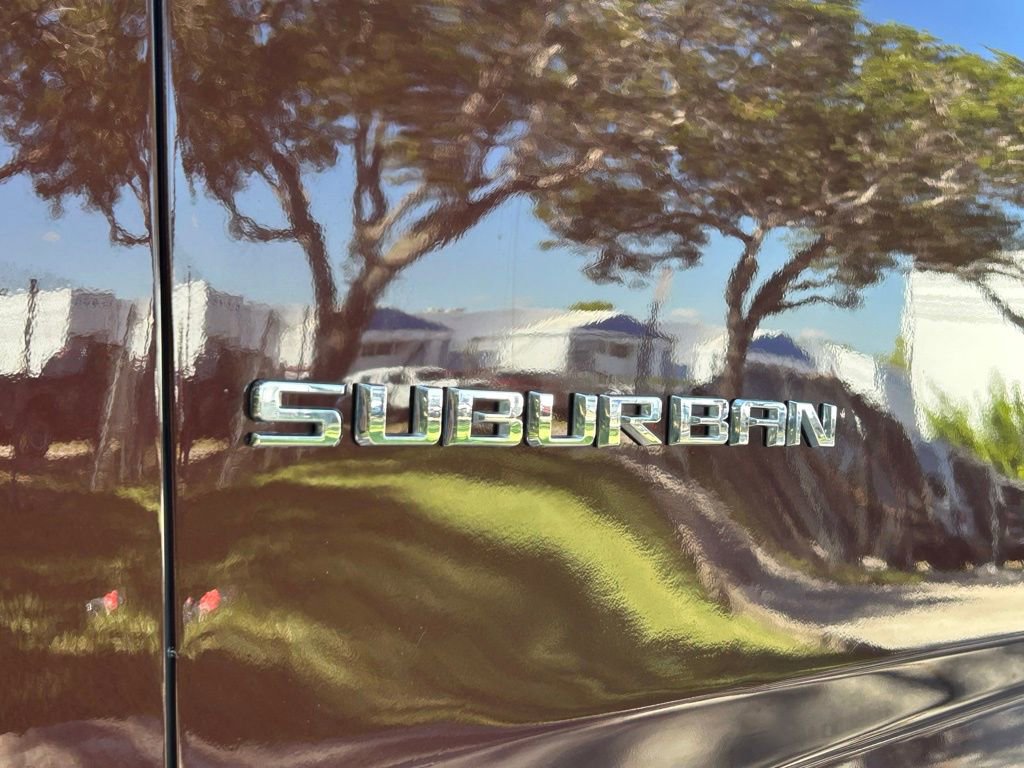 Used 2022 Chevrolet Suburban LT w/ Max Trailering Package image 28